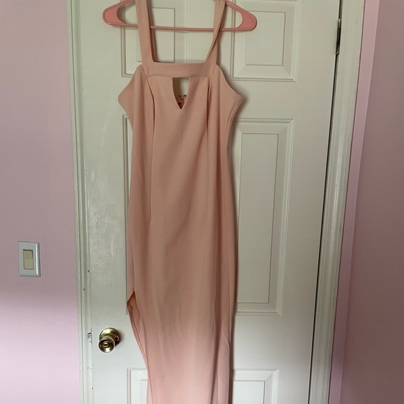 Dresses & Skirts - Pink peach dress